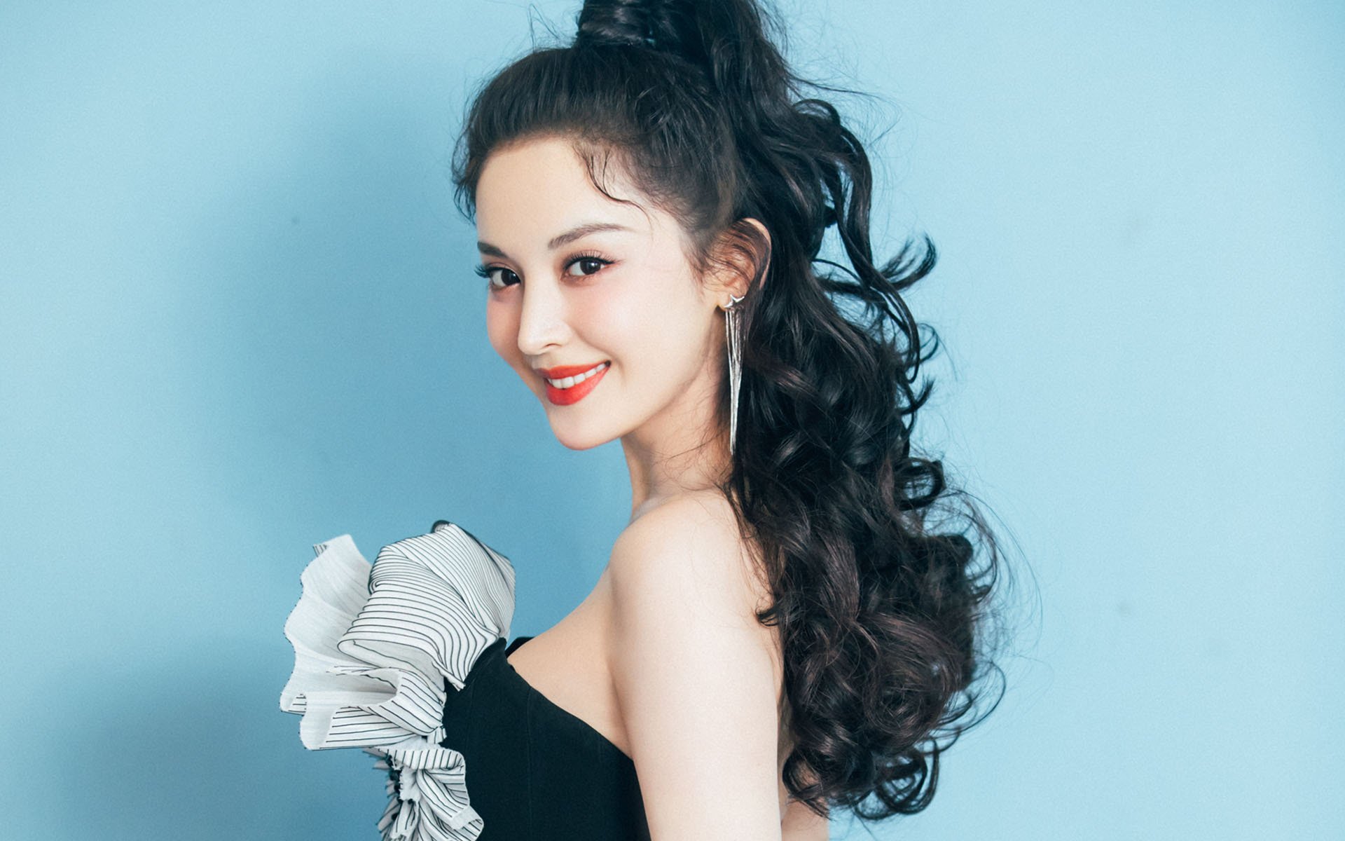 KAIYUNAPP-那不勒斯攻防两端均衡，目标更进一步，那不勒斯防守