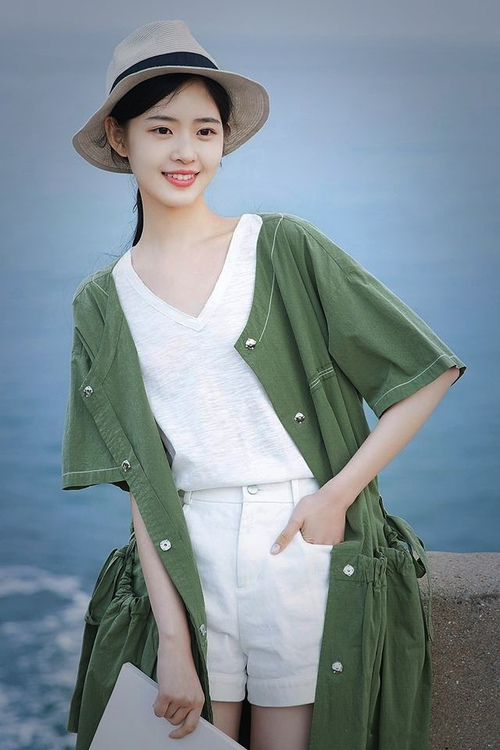 墨西哥队员滑雪鞋踢足球?新战术引争议,墨西哥滑板品牌